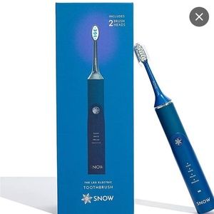 NWT SNOW - LED Electric Toothbrush